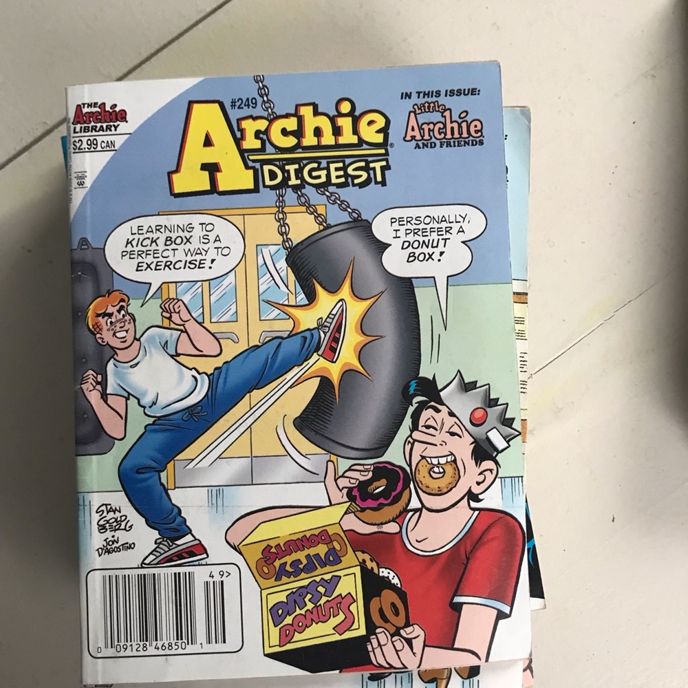 Archie Digest Comic Book #249- Archie Logo, Blue & Red Cover